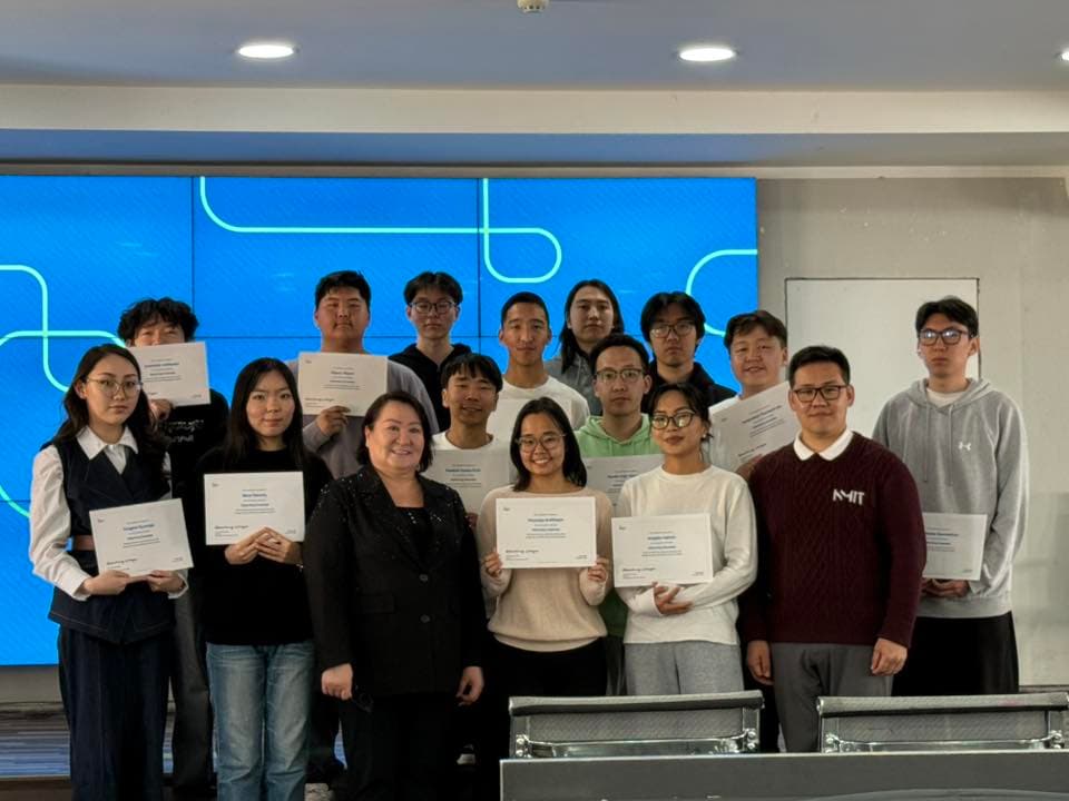 Cisco Networking Academy-ийн Олон улсын сертификат хүртлээ
